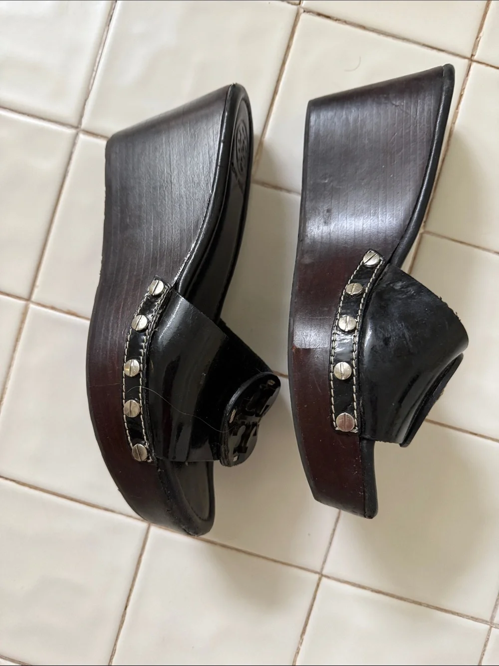 Tory Burch, size 7 black patent, leather mules, slides sandals open toe.